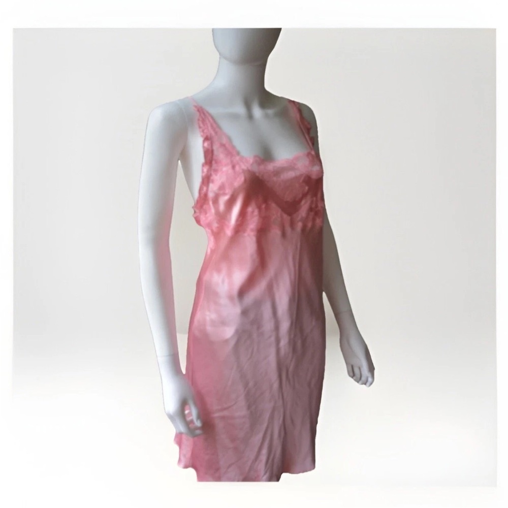 NWT La Perla Floral Lace Appliqué and Silk Pink Nightie